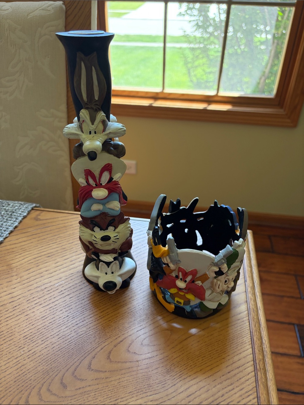 1995 Looney Tunes Tower Candlestick Holder and Candle Holder … Used Condition